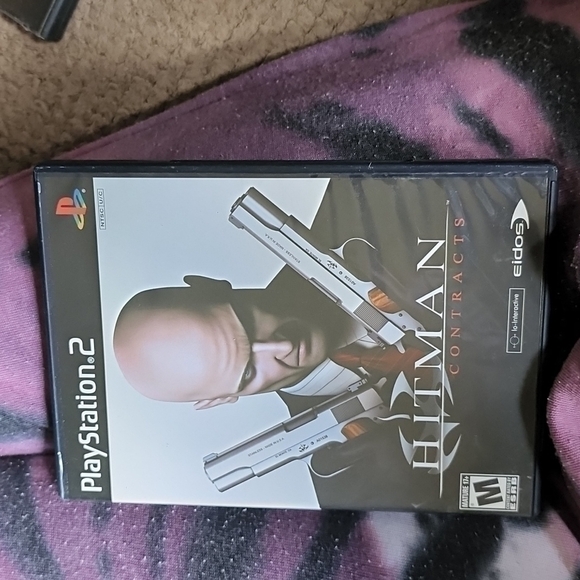 Hitman Contracts on Playstation 2 - Picture 1 of 4